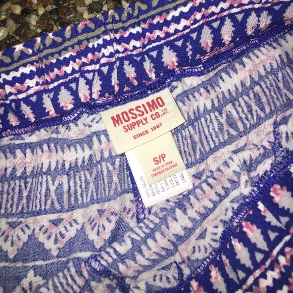 Mossimo Tribal Print Capri Pants - Picture 5 of 5