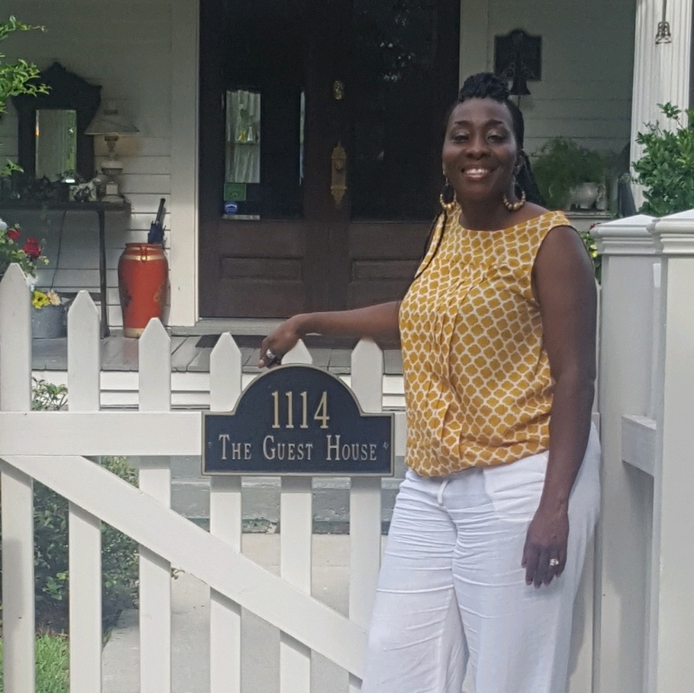 Meet your Posher, Kisha