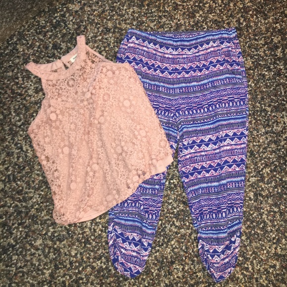 High Neck Strapless Lace Blush Top - Picture 4 of 4