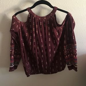 cold shoulder longsleeve shirt