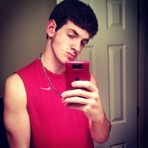 Meet your Posher, Tyler - Picture 1 of 1