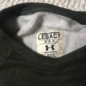 Underarmour sweatshirt