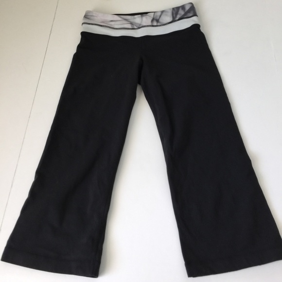 lululemon athletica Pants - Lululemon Reversible Unicorn Tears Groove Crop, 4