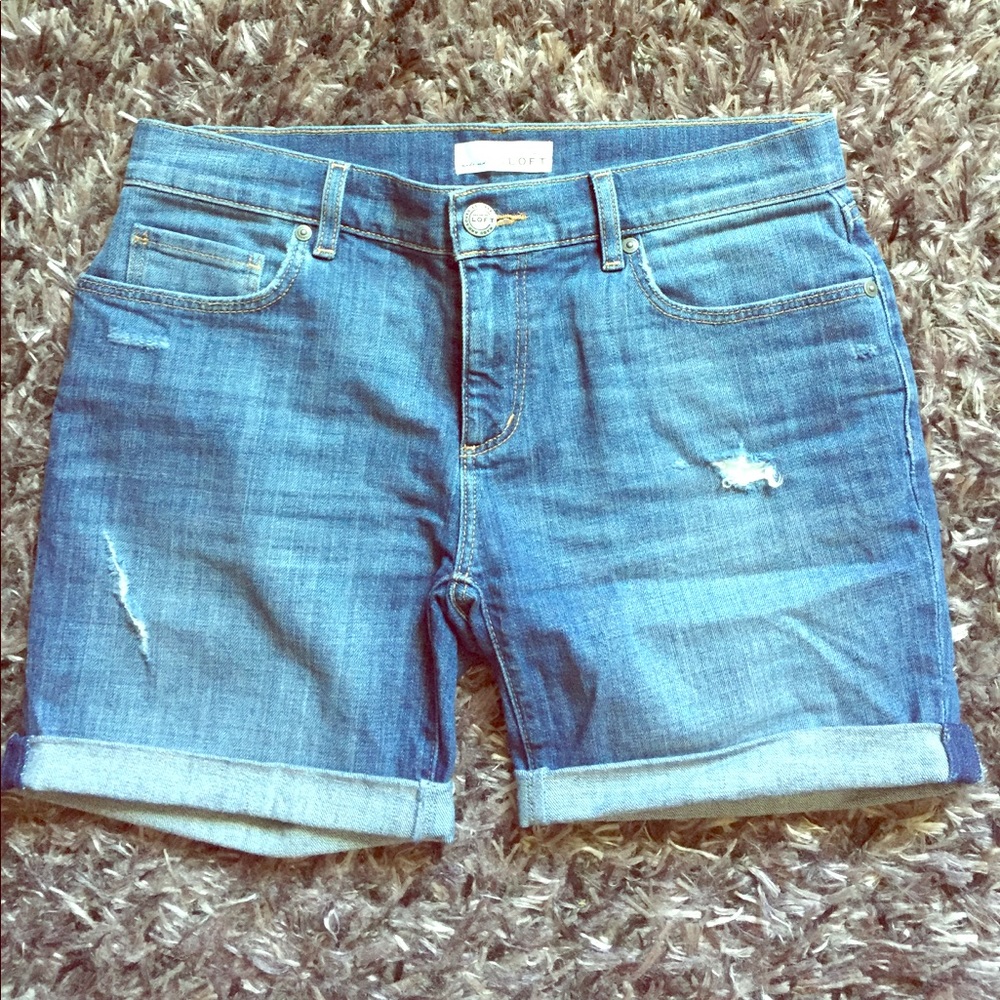NWOT LOFT distressed jean shorts with cuffed hem