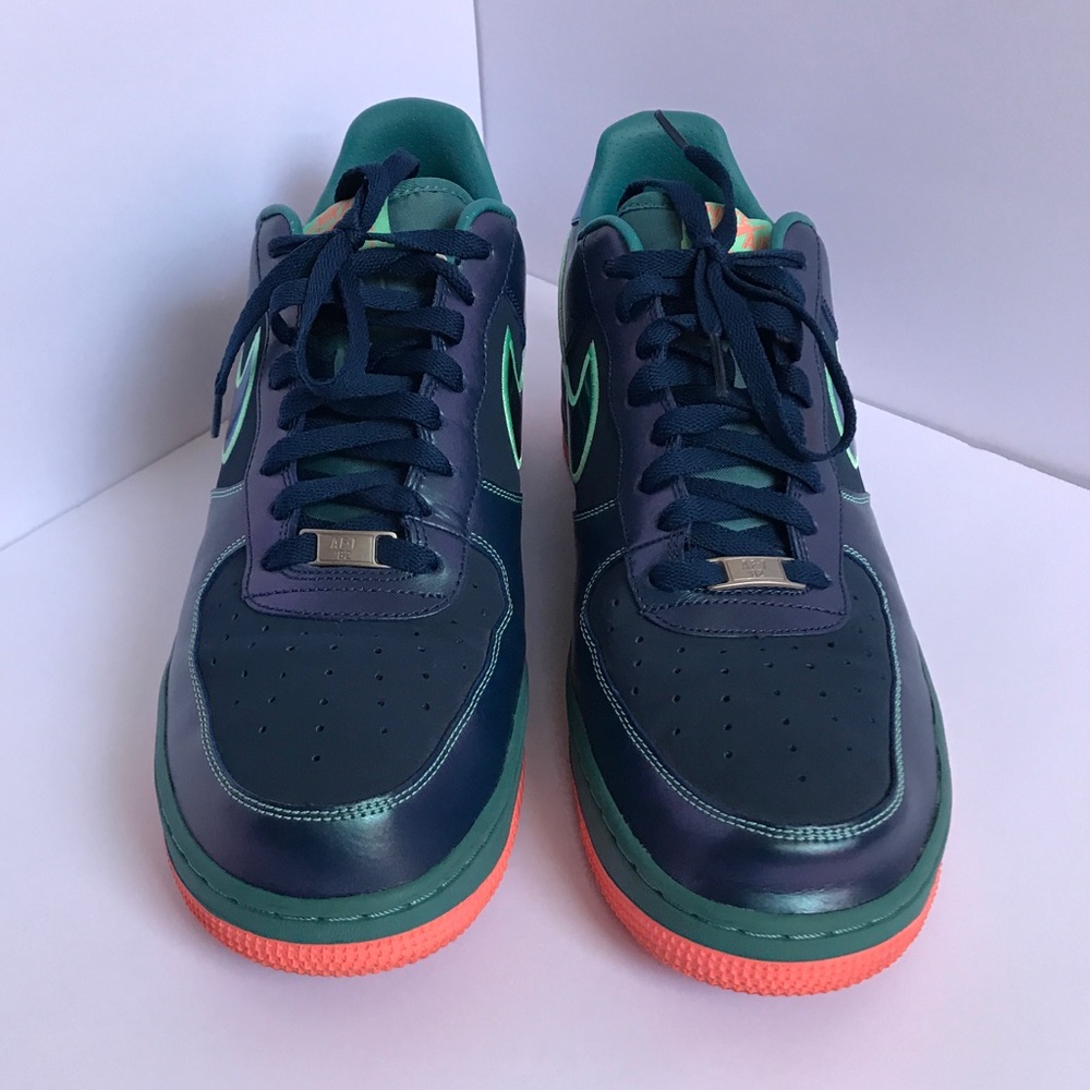 2013 Nike AIR men's shoes - Air Force I -- Sz 12