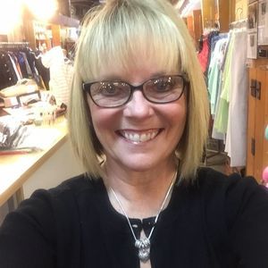 Meet your Posher, Linda