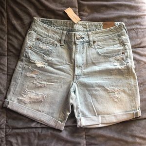 NWT American Eagle Bermuda Shorts