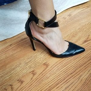HOLIDAY SALE!! Banana Republic strappy heels