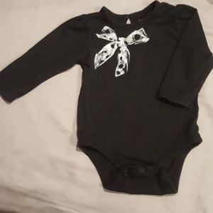 Baby gap long sleeve onesie