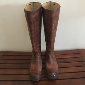 Frye Boots 6 1/2B extended calf