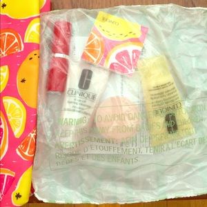 Clinique gift set with bag