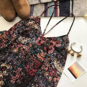 ABERCROMBIE & FITCH  • Flowy floral tank top