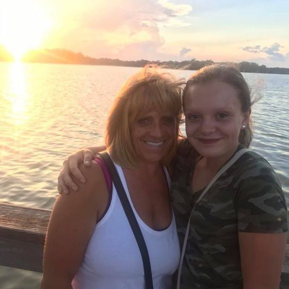 Meet your Posher, Valerie - Picture 1 of 1