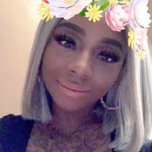 Meet your Posher, Dionicia