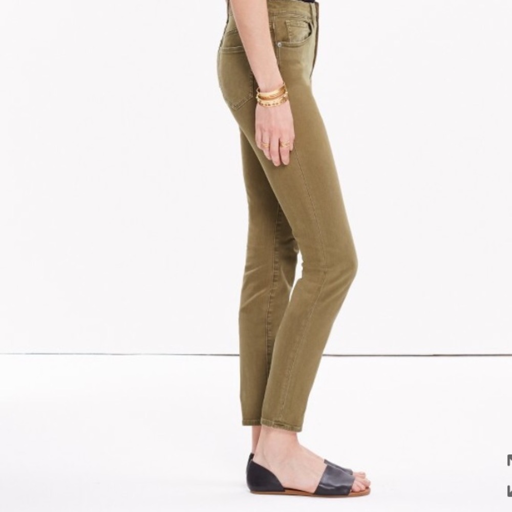 Madewell high riser skinny crop olive.