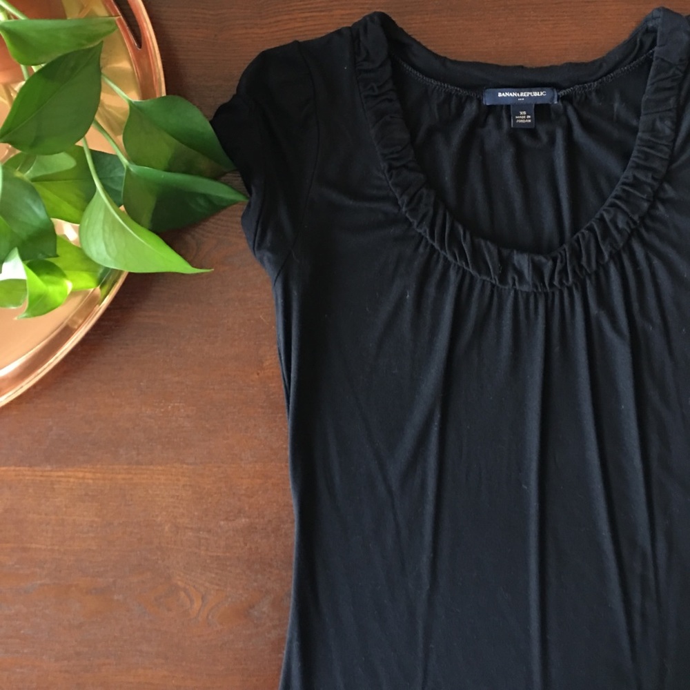 Banana Republic Black Tee