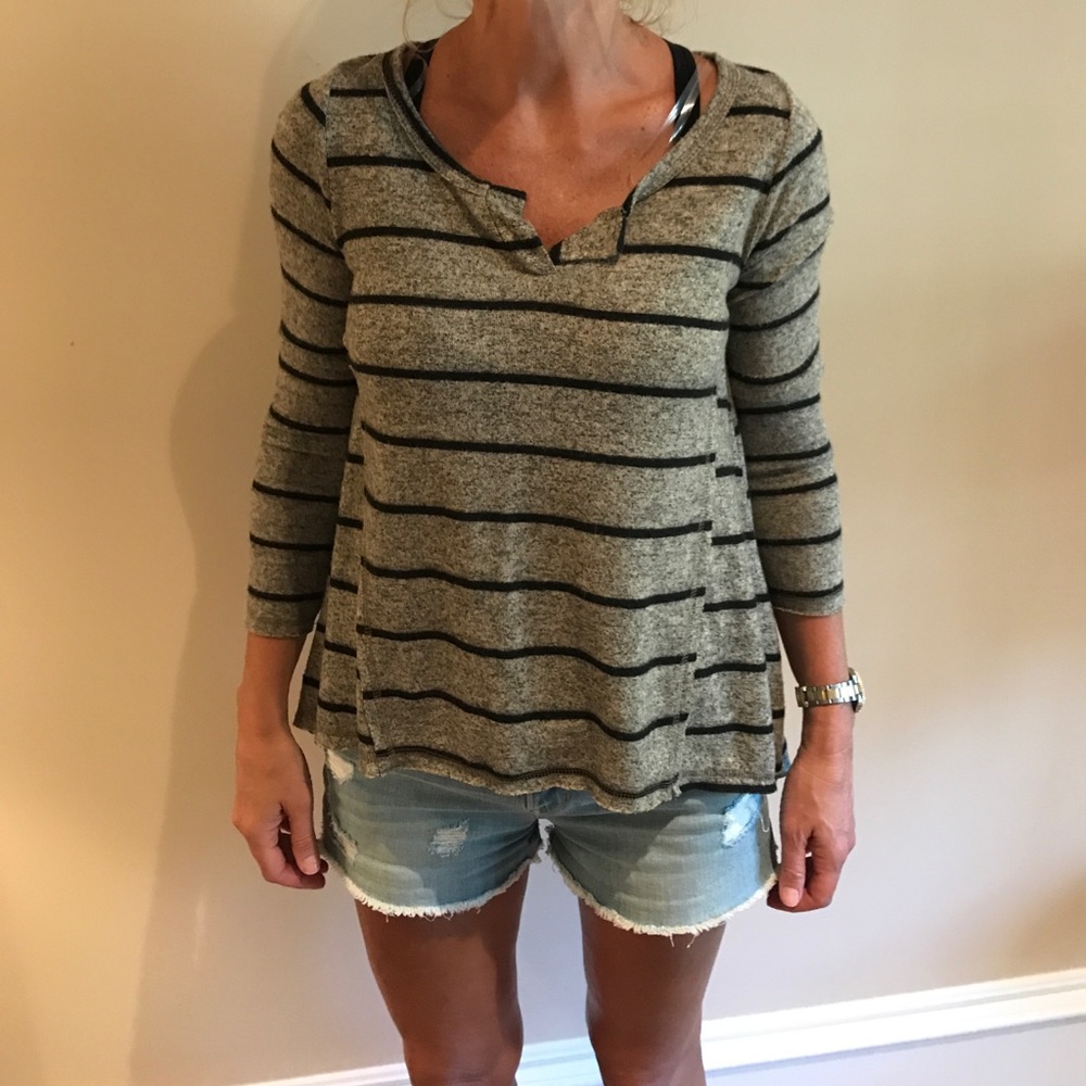 cute black & gray sweater - new with tags still on