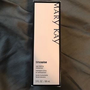 Mary Kay age fighting moisturizer