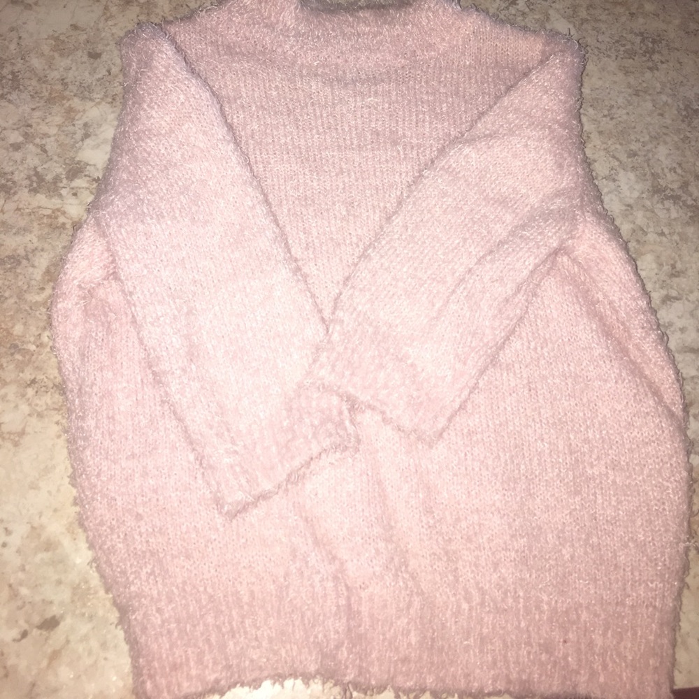 Cute everyday sweater 🌸