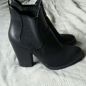 Booties mossimo size 8.5