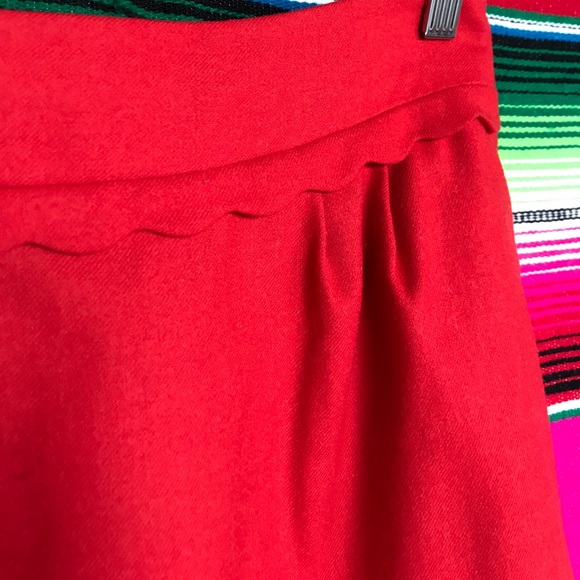 SALE J Crew Scalloped Mini Skirt - Picture 3 of 6