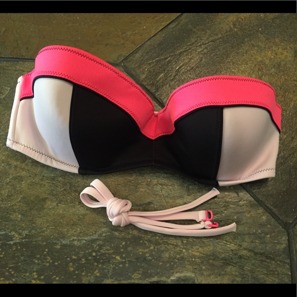 Black and pink VS swim top