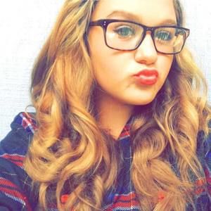 Meet your Posher, Victoria