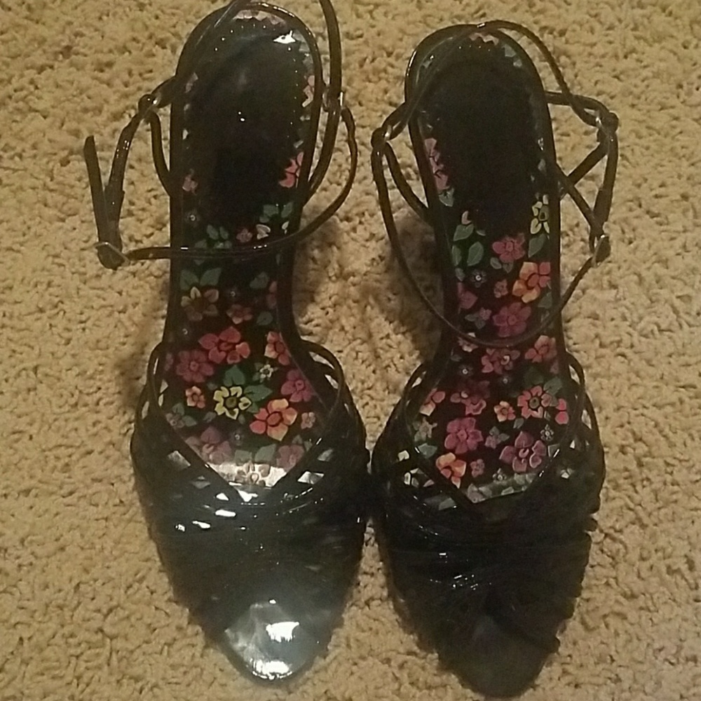 Women shoes