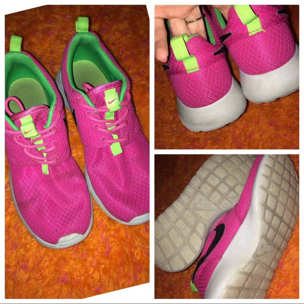 Pink Nike roshe