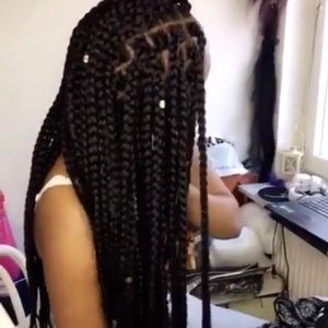 Meet your Posher, Mesha