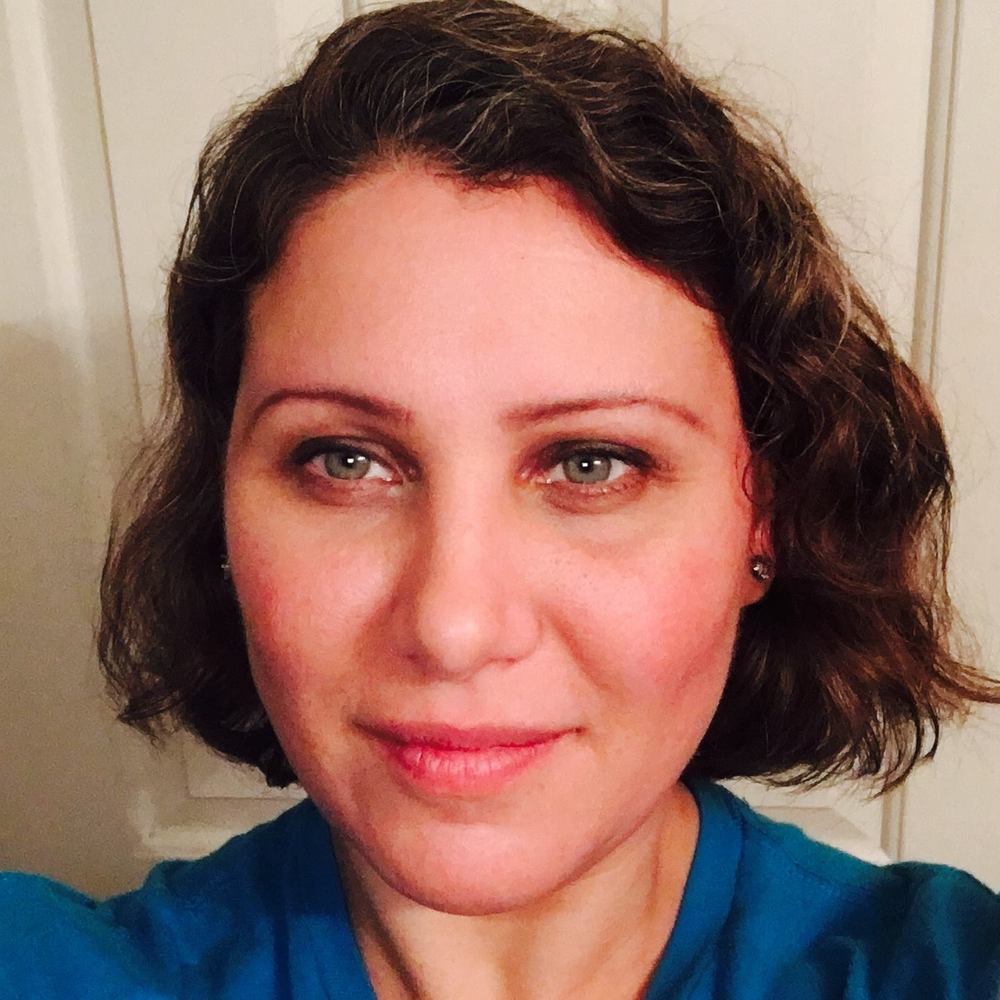 Meet your Posher, Cynthia