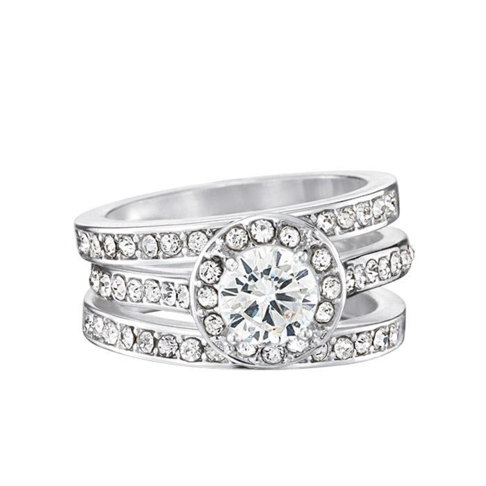🌸HOST PICK🌸⭐️Avon 3 Piece engagement set size 6