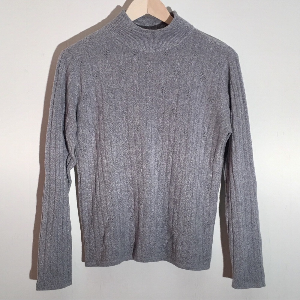 Crystal-Kobe sweater. Heather gray.