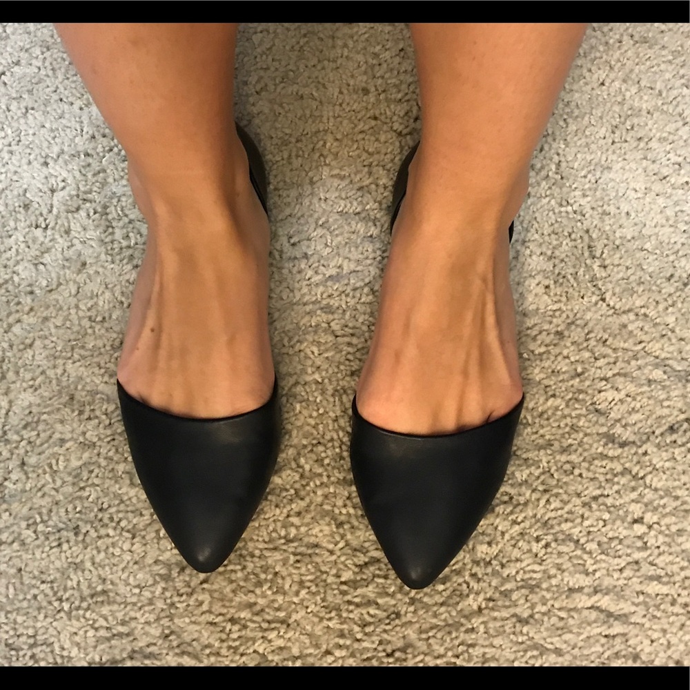 NWOT Black flats