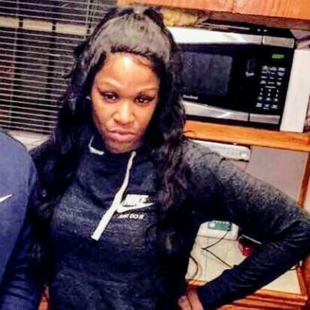 Meet your Posher, Tonya