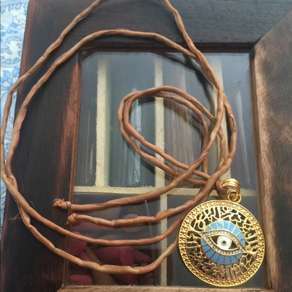 Beautiful Turkish blue evil eye  with silk cordon - Picture 7 of 8