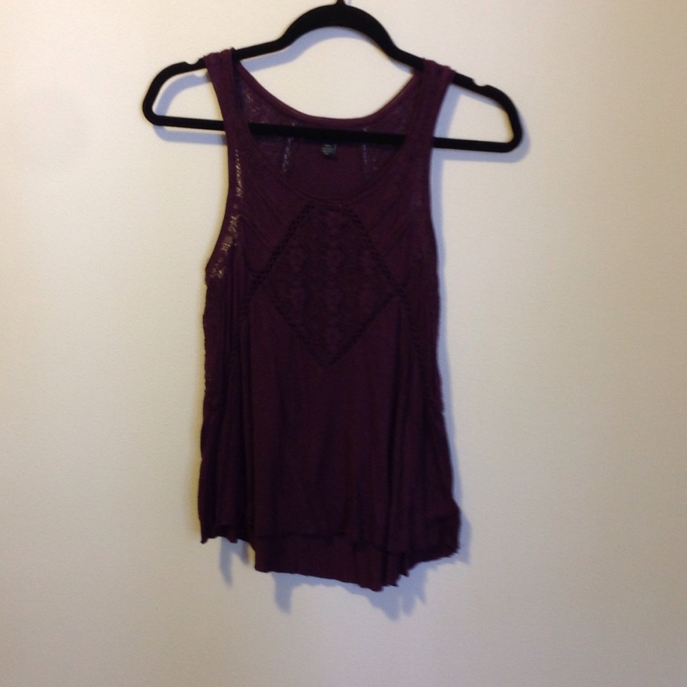 Maroon tank