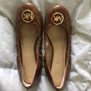 Brown/Tan Michael Kohrs flats