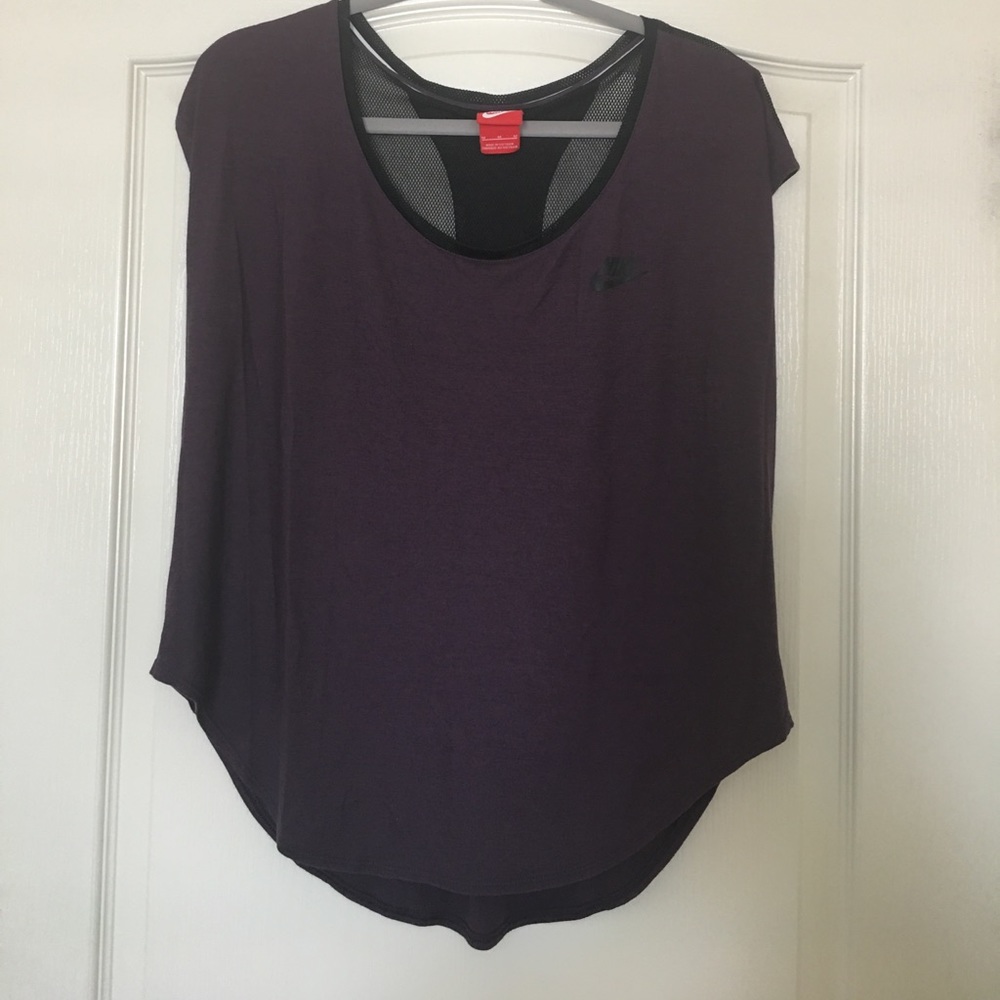NIKE Athletic Top