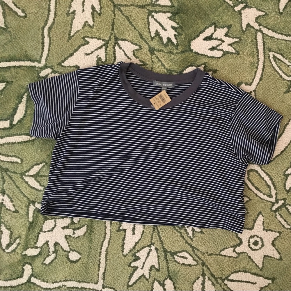 ✨3 for $30✨ AE Crop Tee