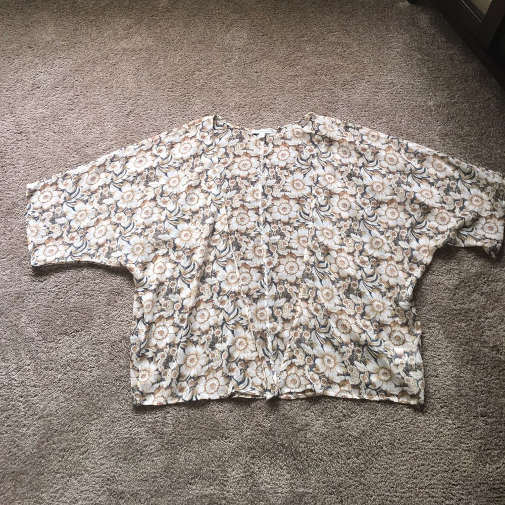 American Eagle floral shawl