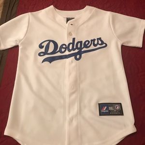 Dodgers 22 Kershaw button up jersey!