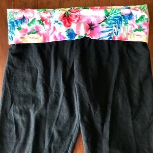 PINK Victoria Secret Crop Leggings