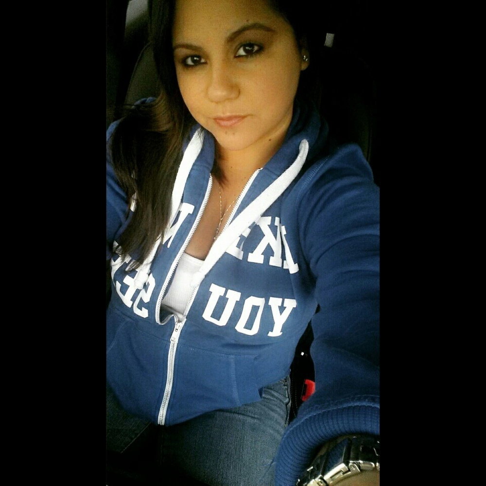 Meet your Posher, Dayana