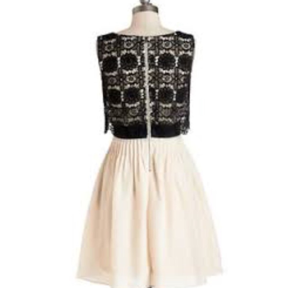 ModCloth Ryu Dress - Picture 2 of 6