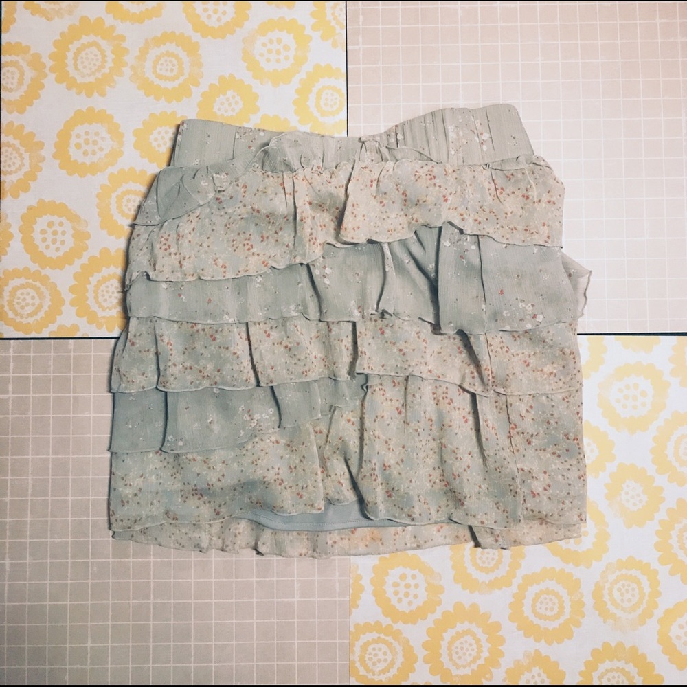 Floral mini skirt