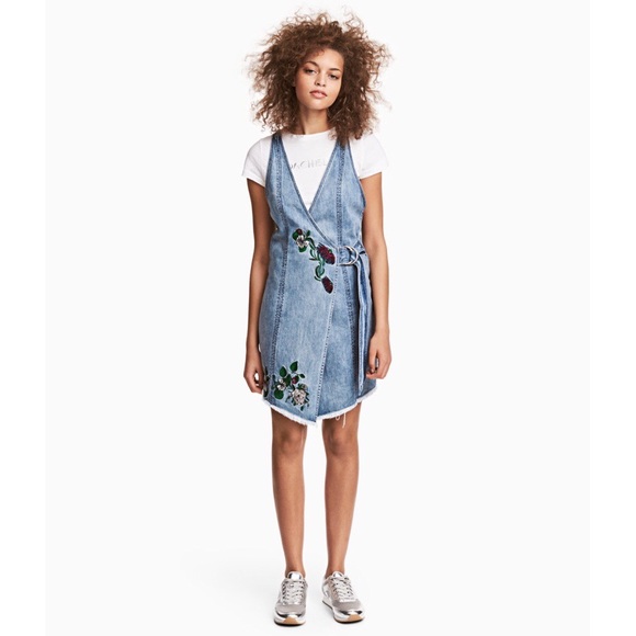 🌈 SOLD 🌈 COACHELLA like Beyoncé in gucci - Picture 7 of 7