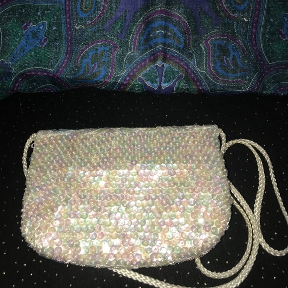 ⭐️Multi color sequin bag⭐️ - Picture 4 of 6