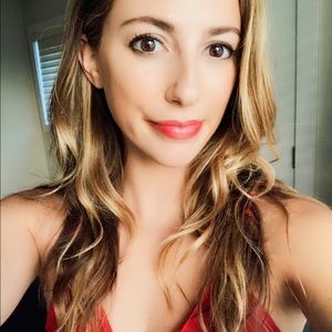 Meet your Posher, Alexandra