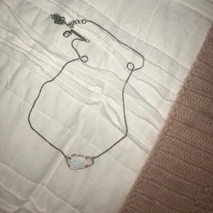 Kendra Scott necklace
